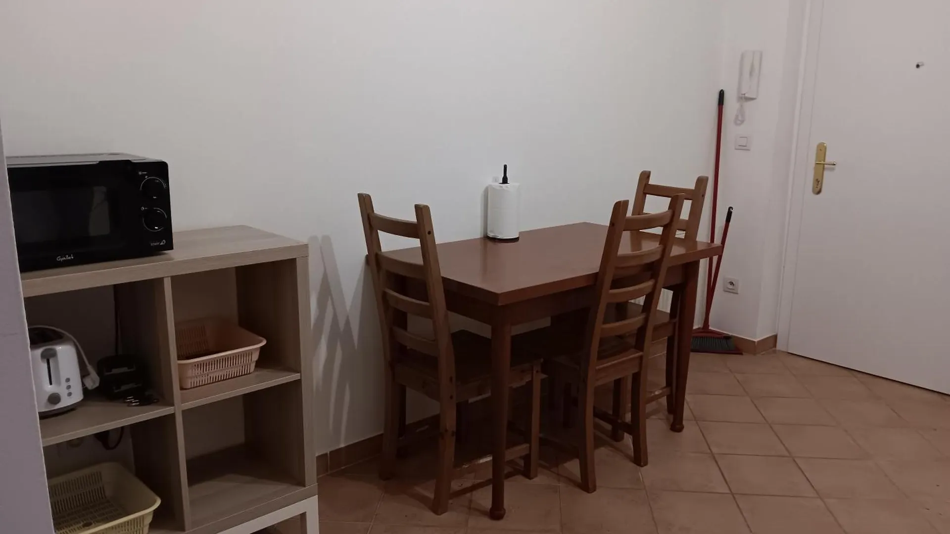 פראג Plzenska Apartment